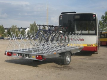 autobus-przyczepa-rowerowa-Murowana-Goślina-2-560x420