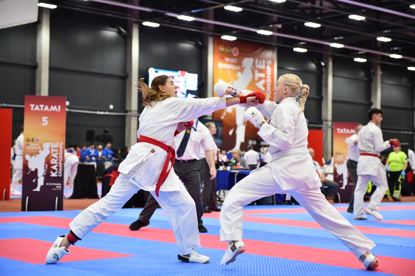 127ed993-f9c6-4d66-9468-4ea4685fcbad