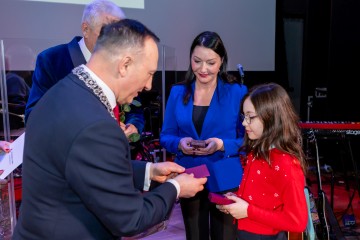 390 Jubilaci 25 i 50 w 2026