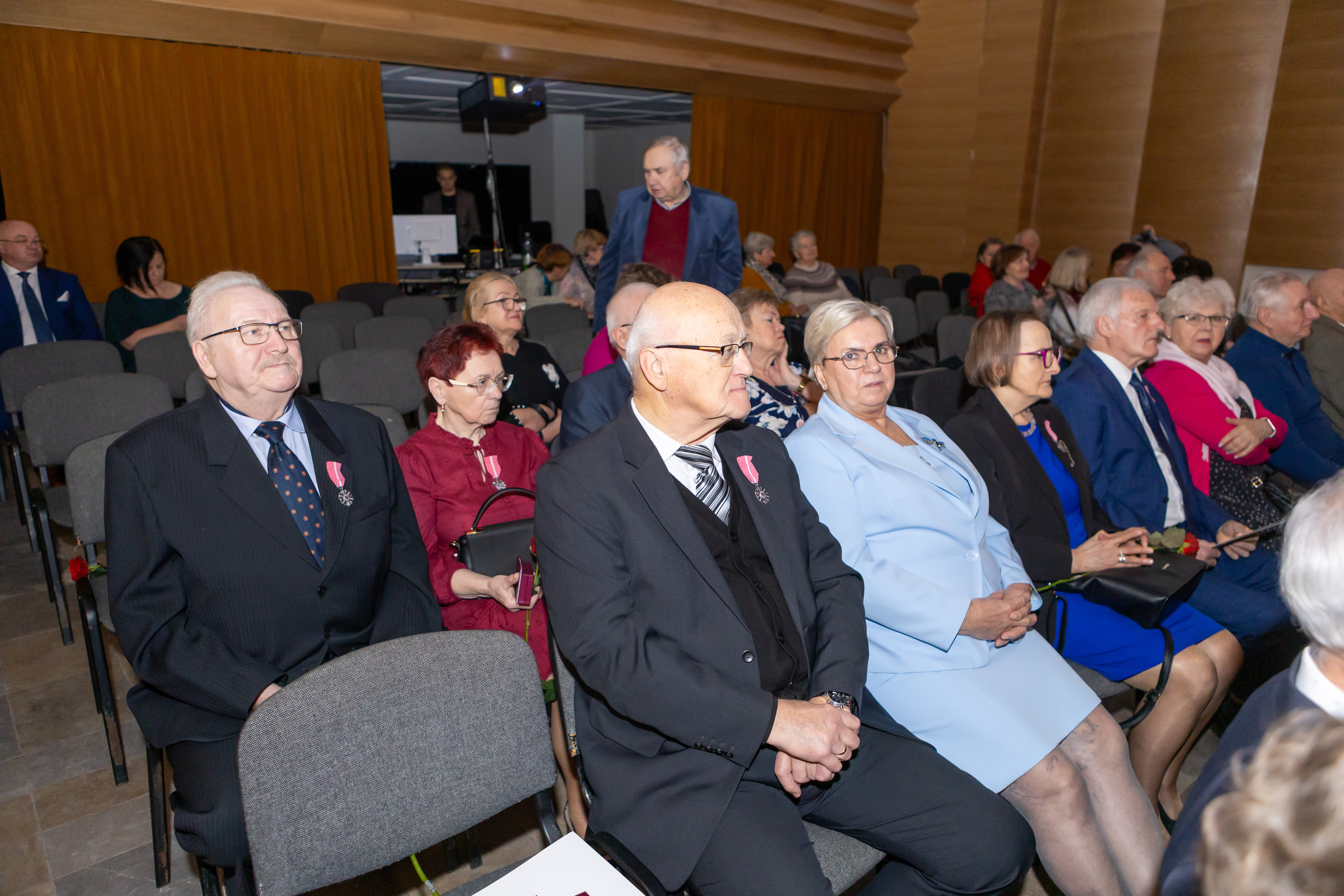 433 Jubilaci 25 i 50 w 2026