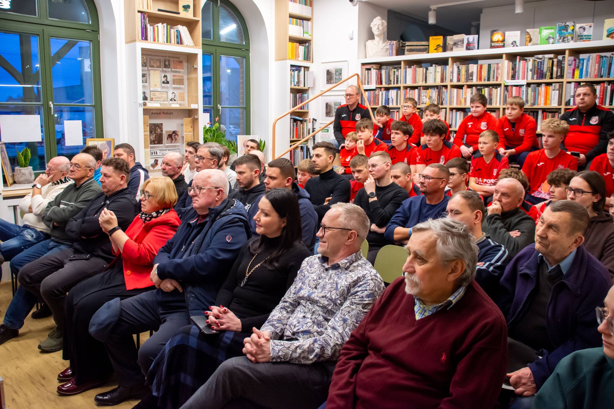 637093130_1549420790311802_1812081867297725558_n